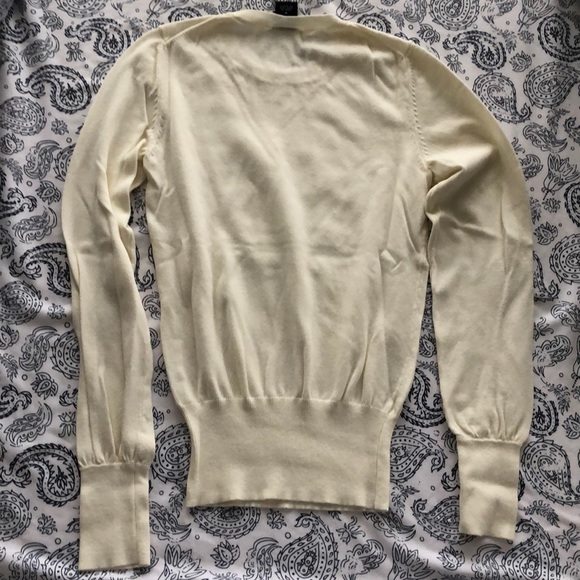 GAP cream light sweater 🌼 - Picture 3 of 3